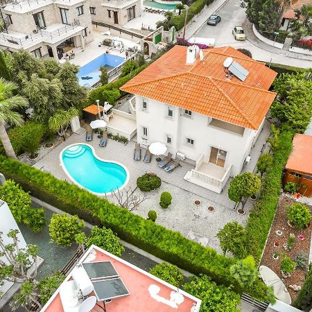 Villa Deja Blue By Ezoria Villas コーラル・ベイ エクステリア 写真